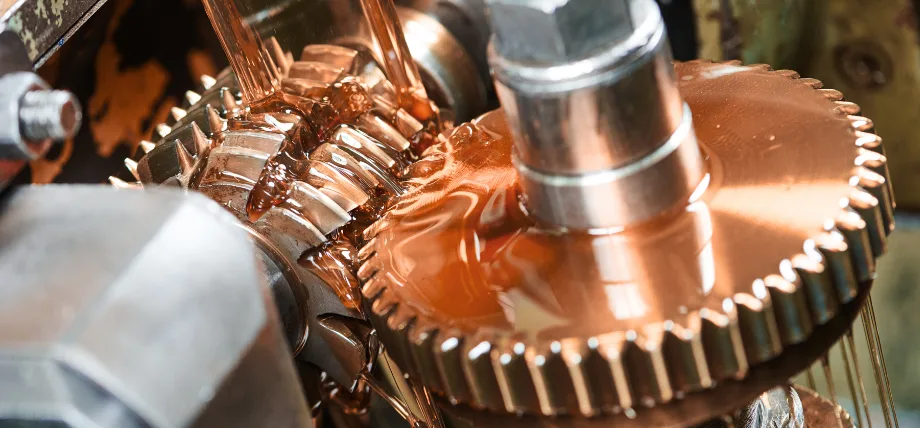Bronze gear being cut with a rapid oil flow