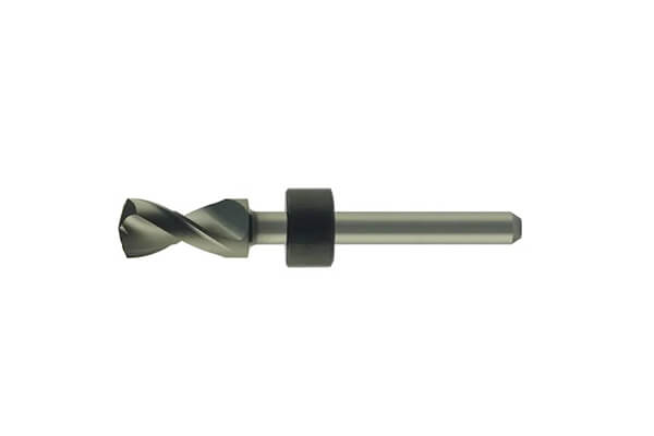 Diamond drag bit