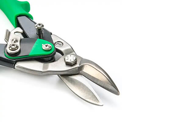 Tin snip