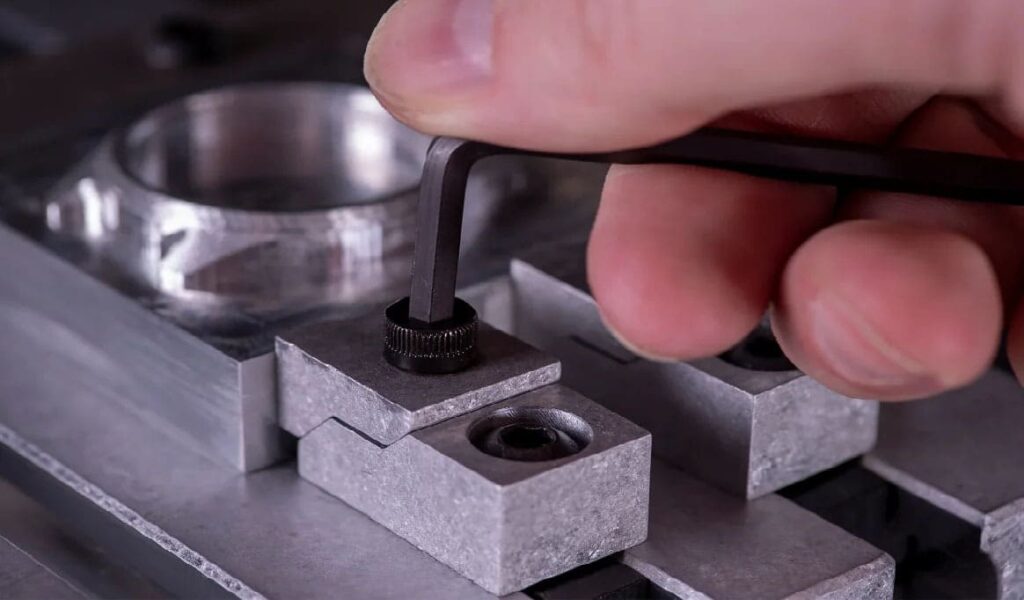 Toe Clamps