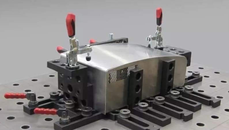 Choosing the Right CNC Fixture: Materials, Design Types and Manufacturing Best Practices