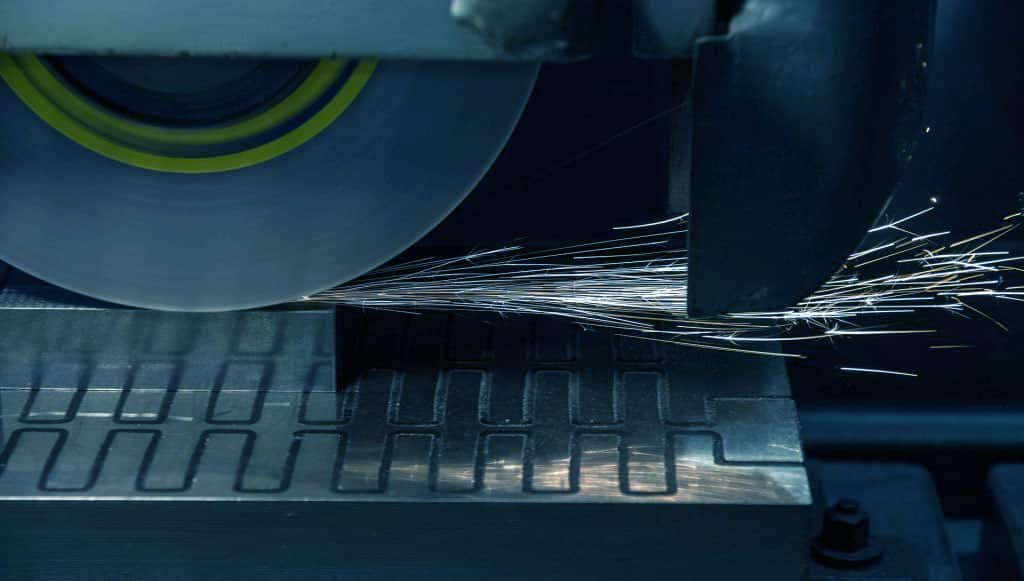 cnc grinder machine